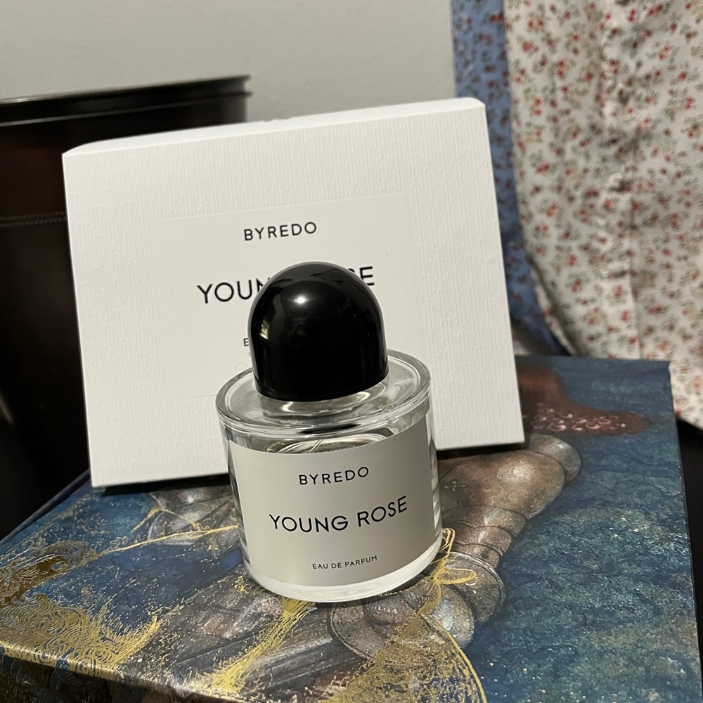 Byredo Young Rose 3.3- Black and White